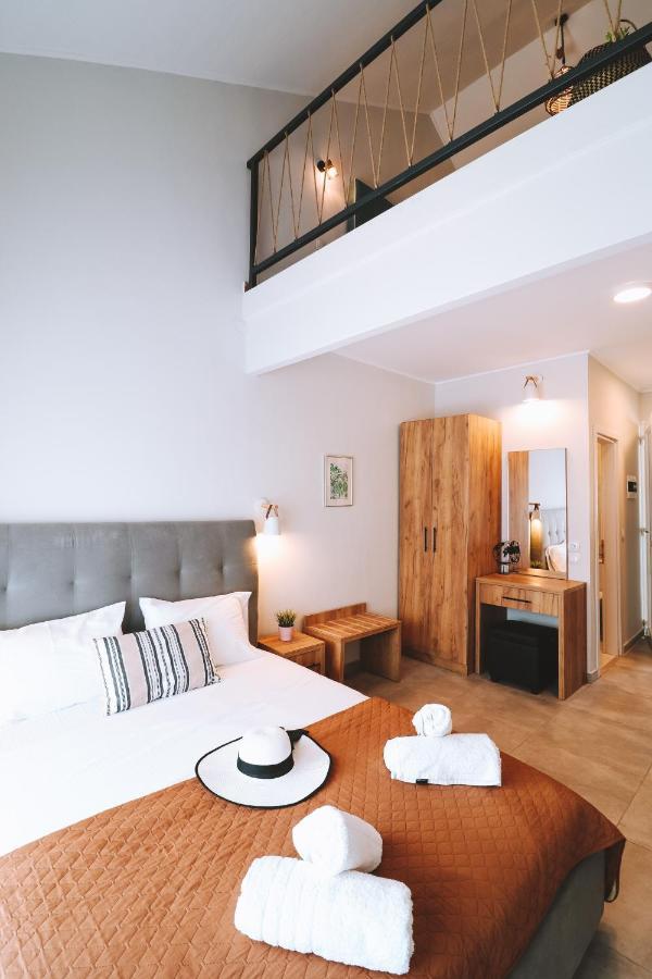 Sithon Diamond Suites Nikiti  Esterno foto