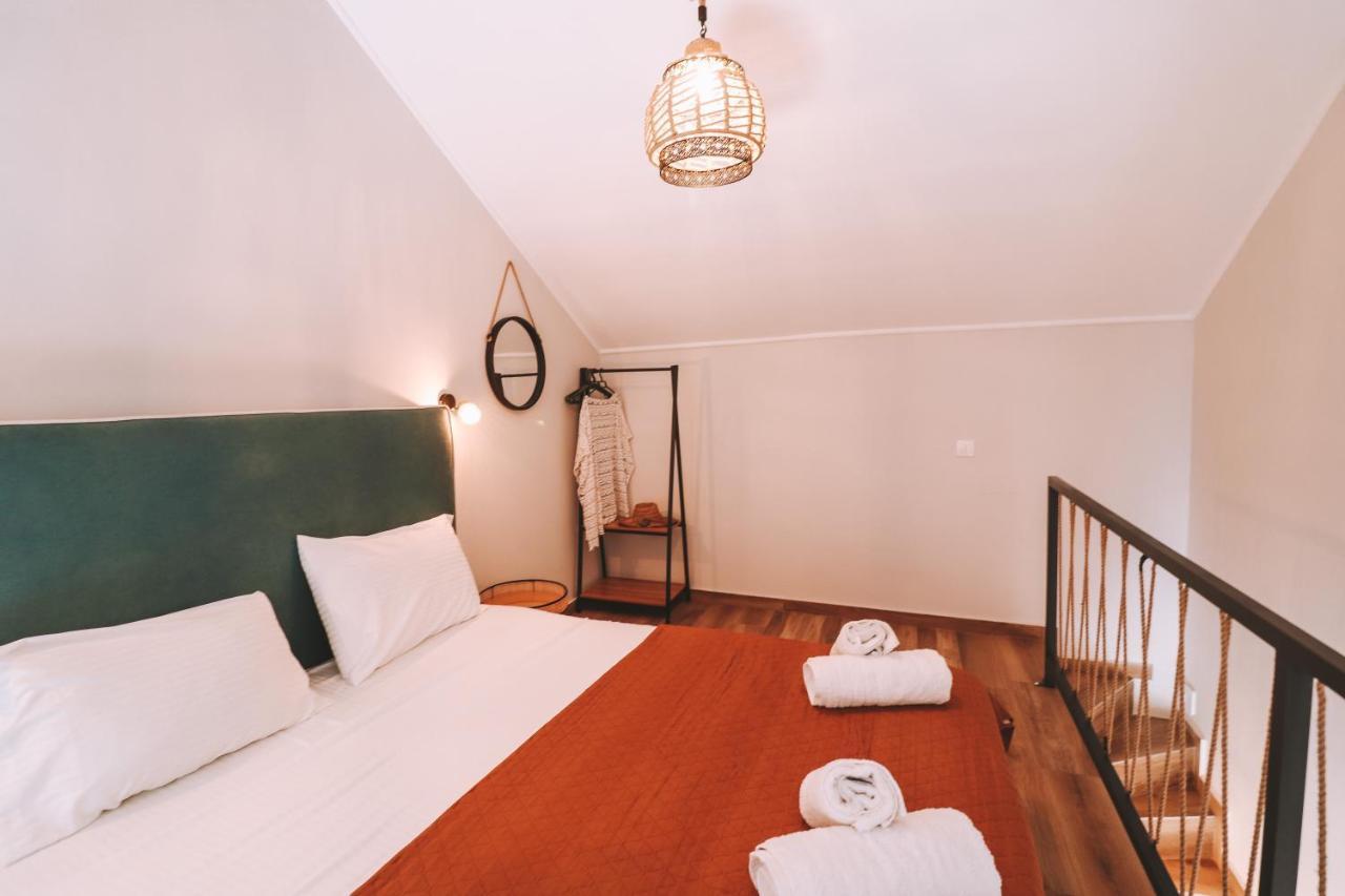Sithon Diamond Suites Nikiti  Esterno foto