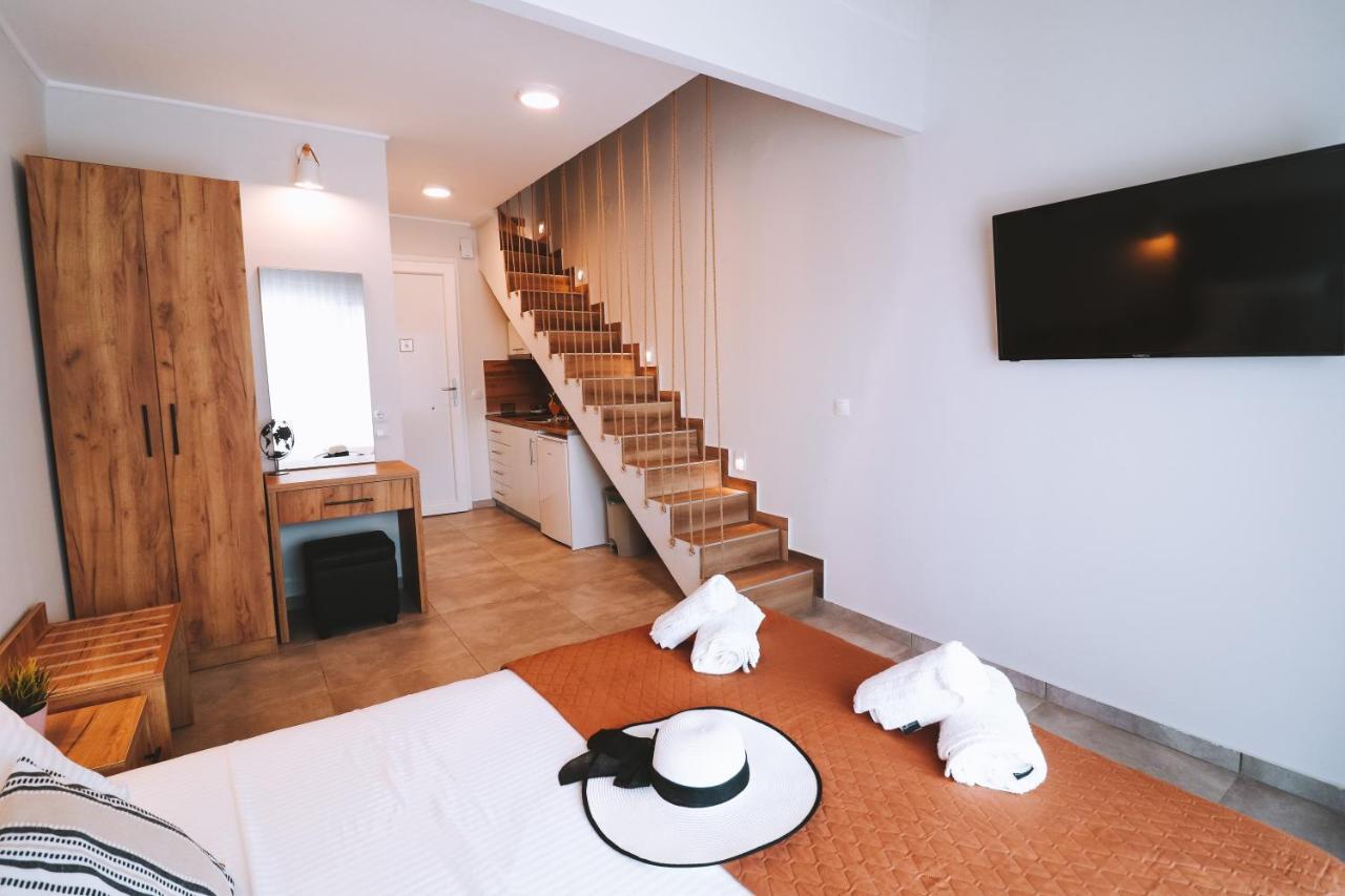 Sithon Diamond Suites Nikiti  Esterno foto