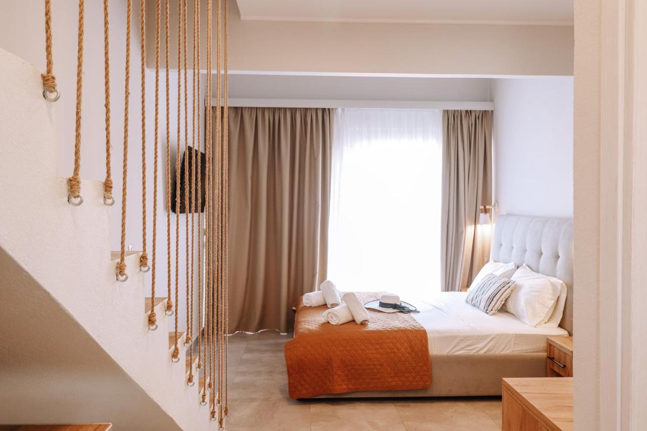 Sithon Diamond Suites Nikiti  Esterno foto