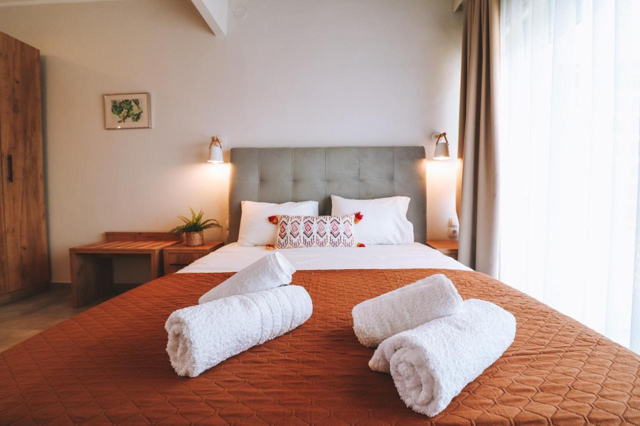 Sithon Diamond Suites Nikiti  Esterno foto